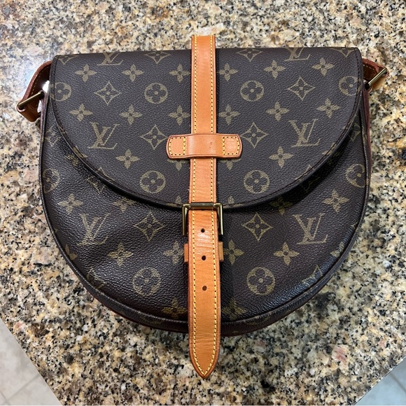 Louis Vuitton Handbags - Vintage Louis Vuitton | Chantilly Monogram Crossbody Bag GM